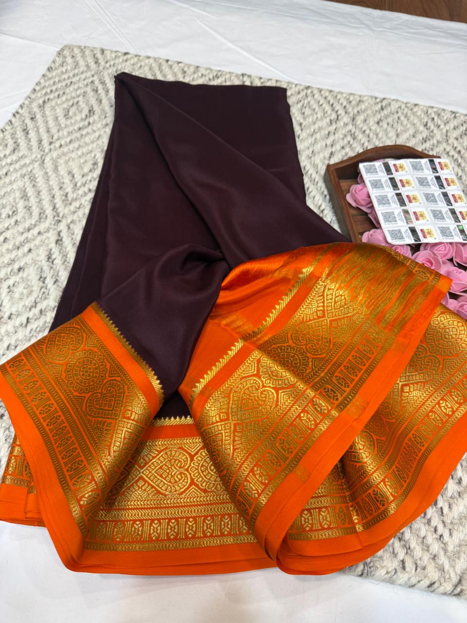 Mysore silk sarees contrast pattern