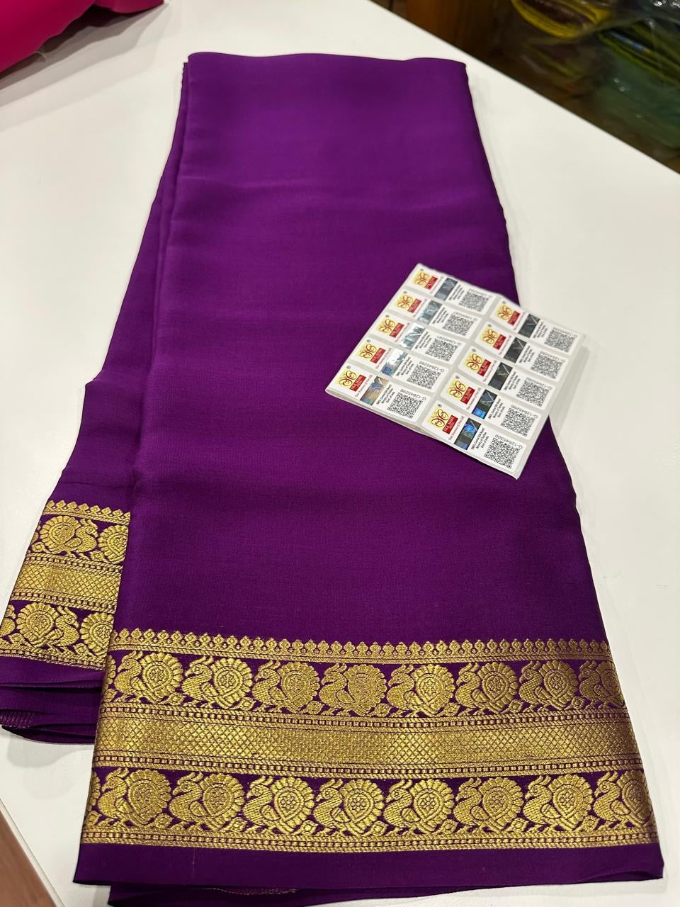 ๐ Traditional borders with elegant color combinations ๐
