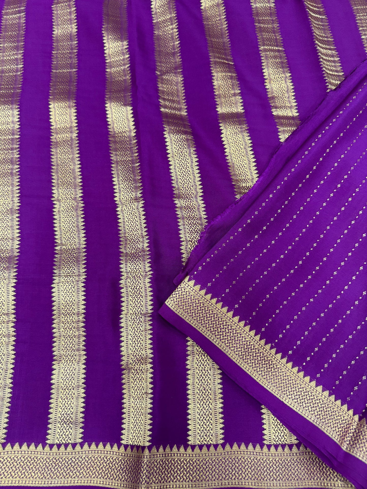 Self lines butta Mysore silk