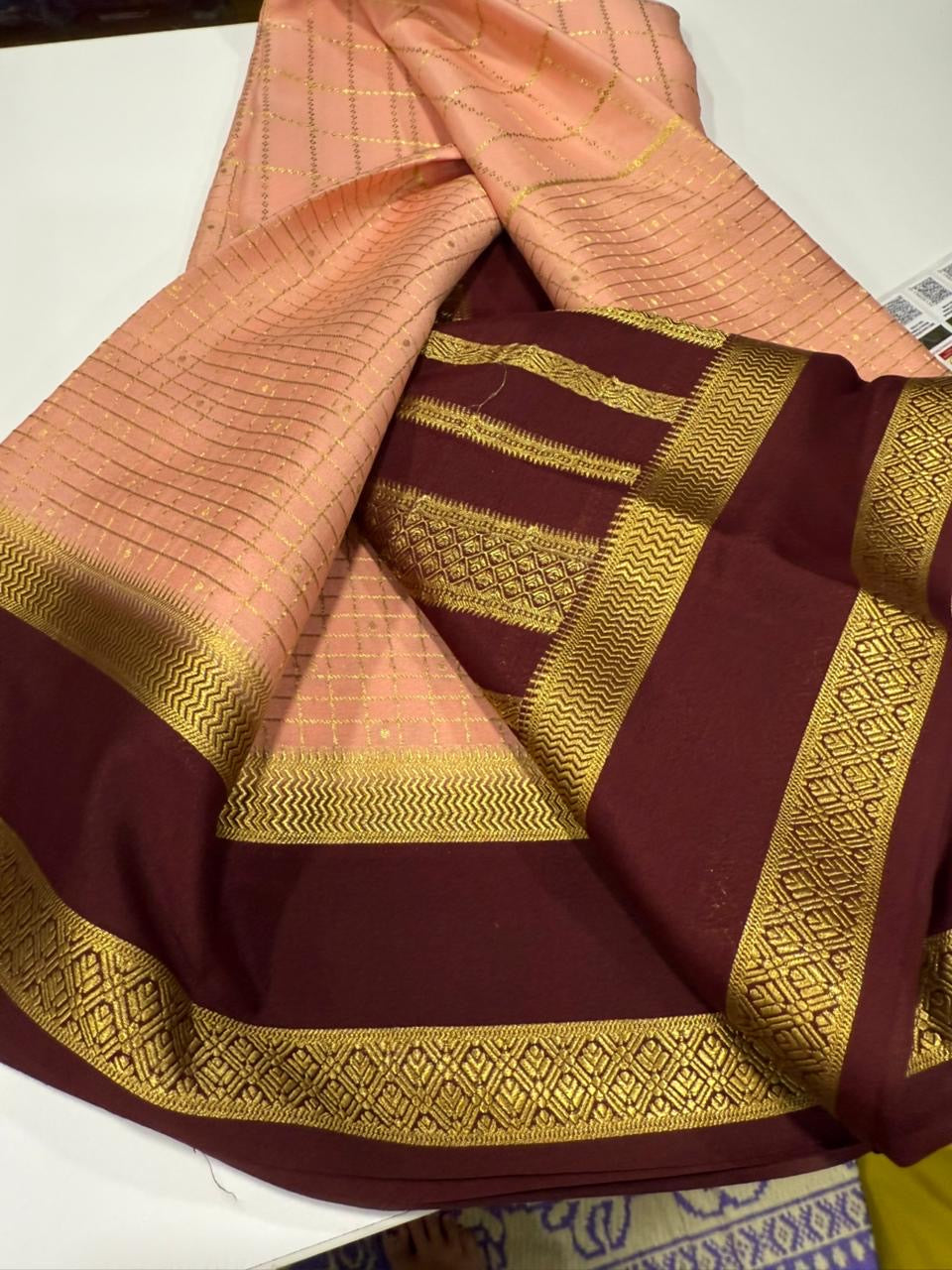 Checks pattern with rich Pallu