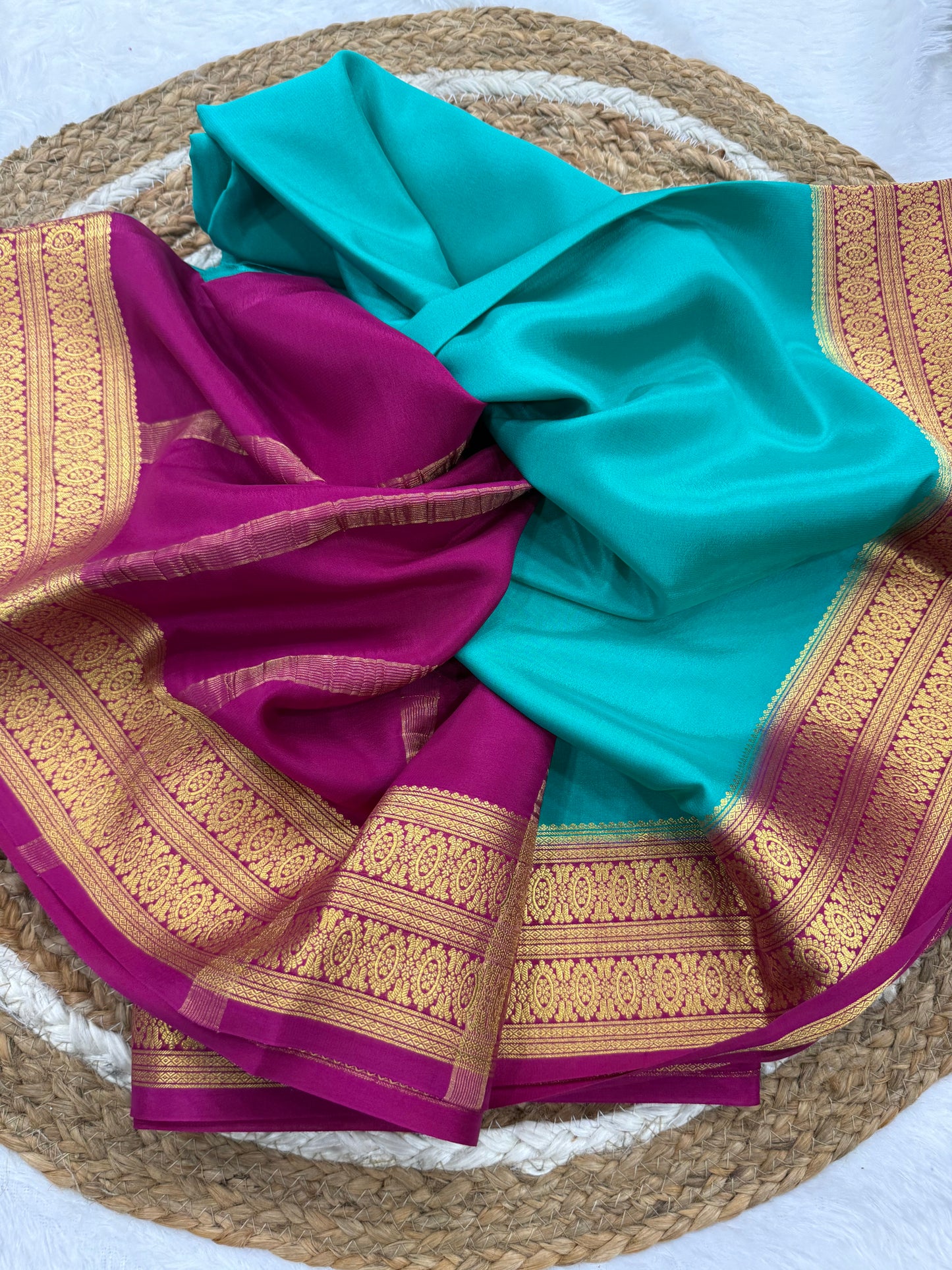 Contrast thick border