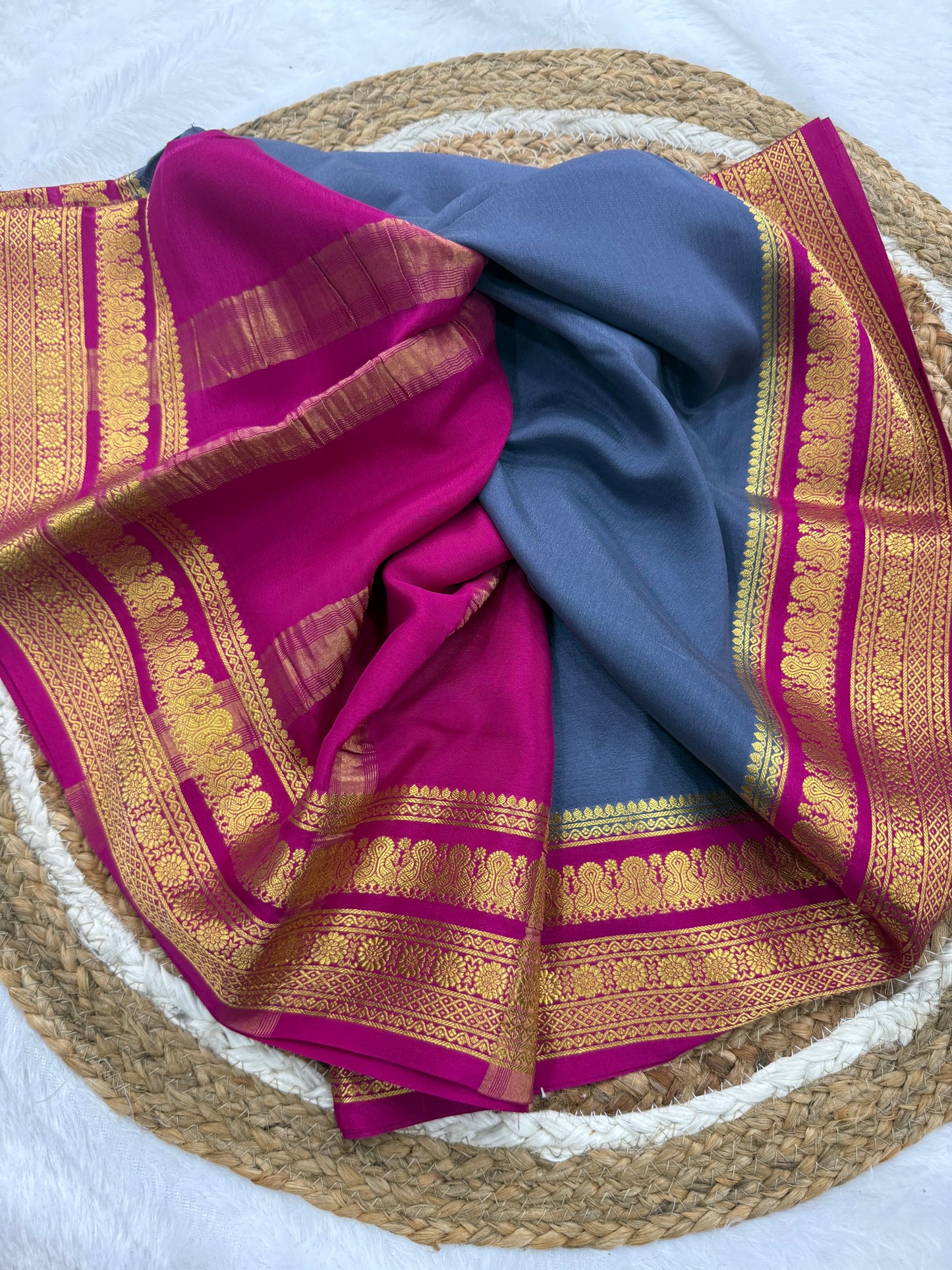Contrast thick border