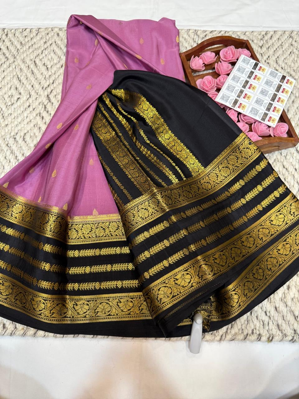 Mysore silk sarees Butta pattern