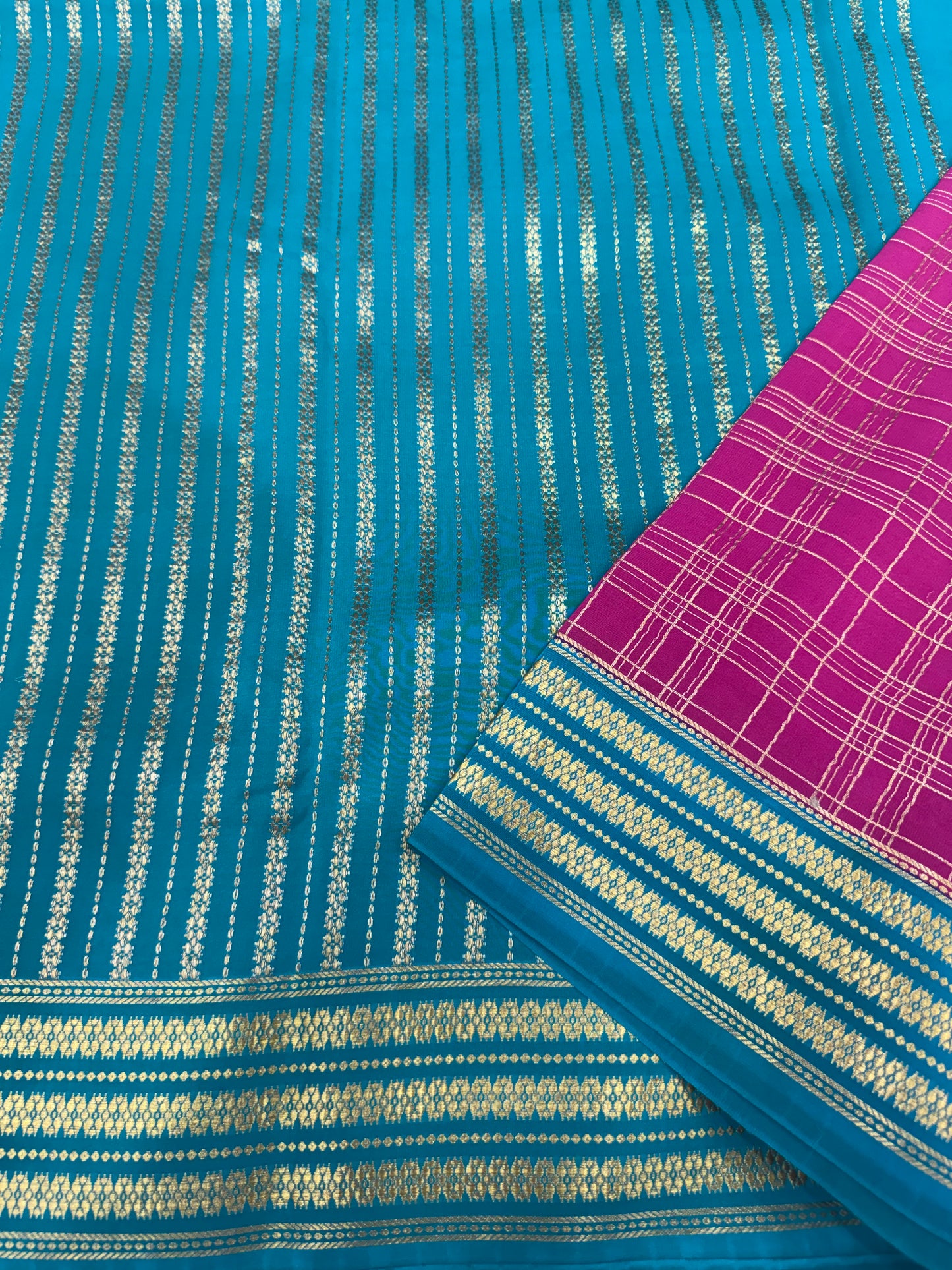 Pure zari Multi checks