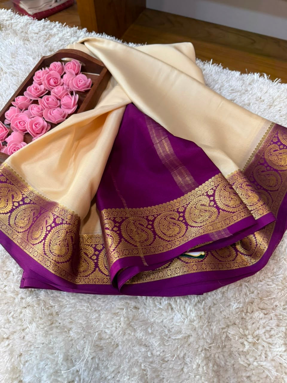 Mysore silk sarees contrast pattern