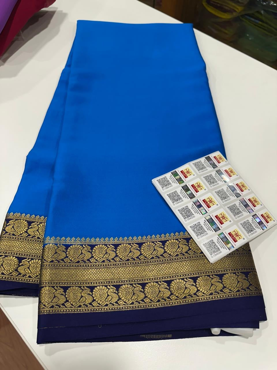 ๐ Traditional borders with elegant color combinations ๐