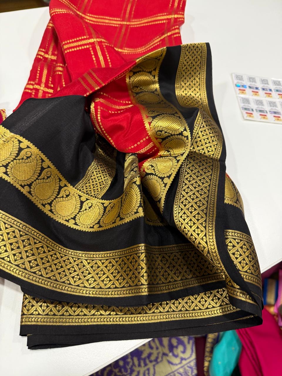 Checks pattern with rich Pallu