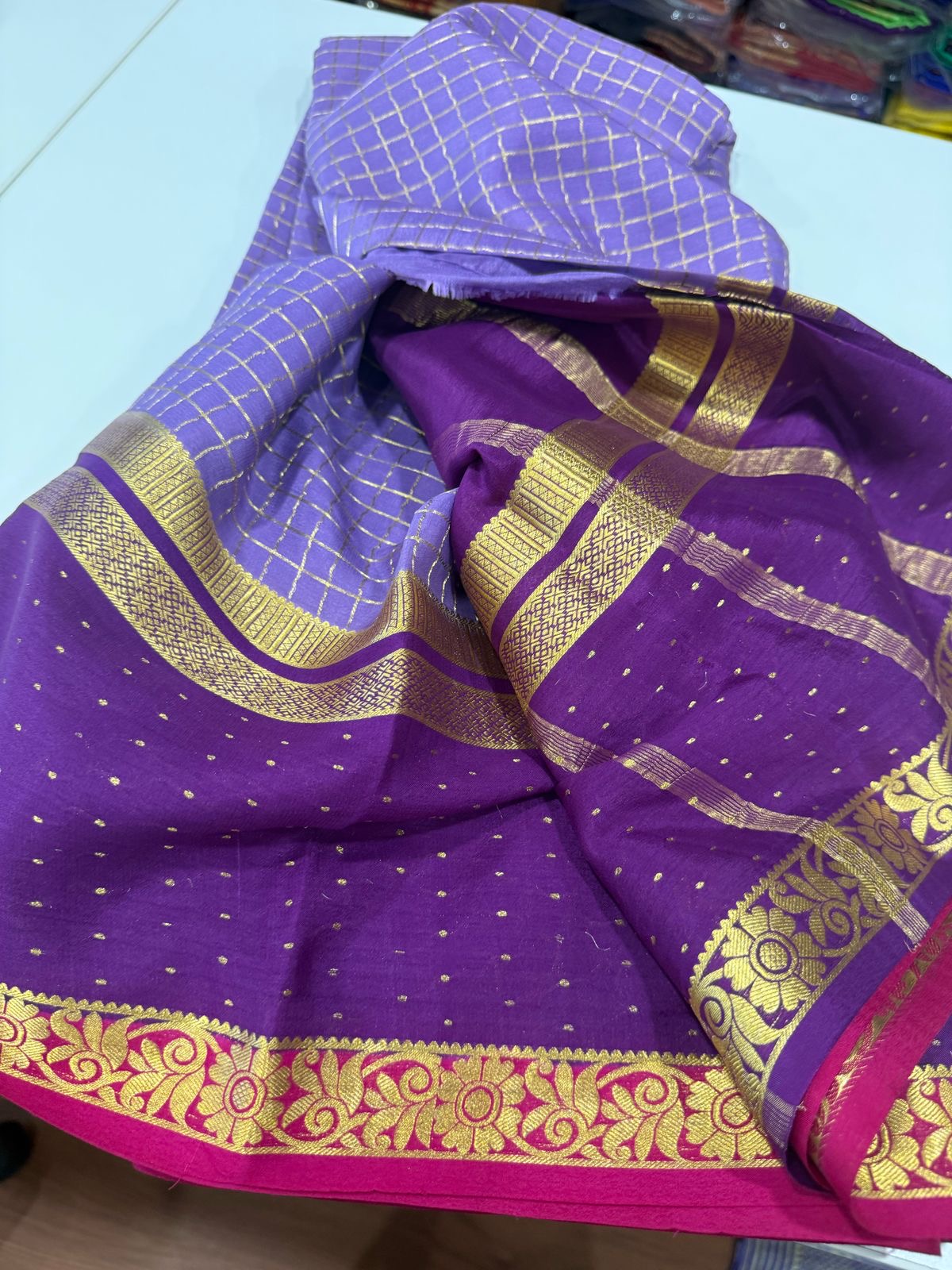 🧚🏻♀️ All exclusive checks pattern with motif n beautiful colour combinations🧚🏻♀️