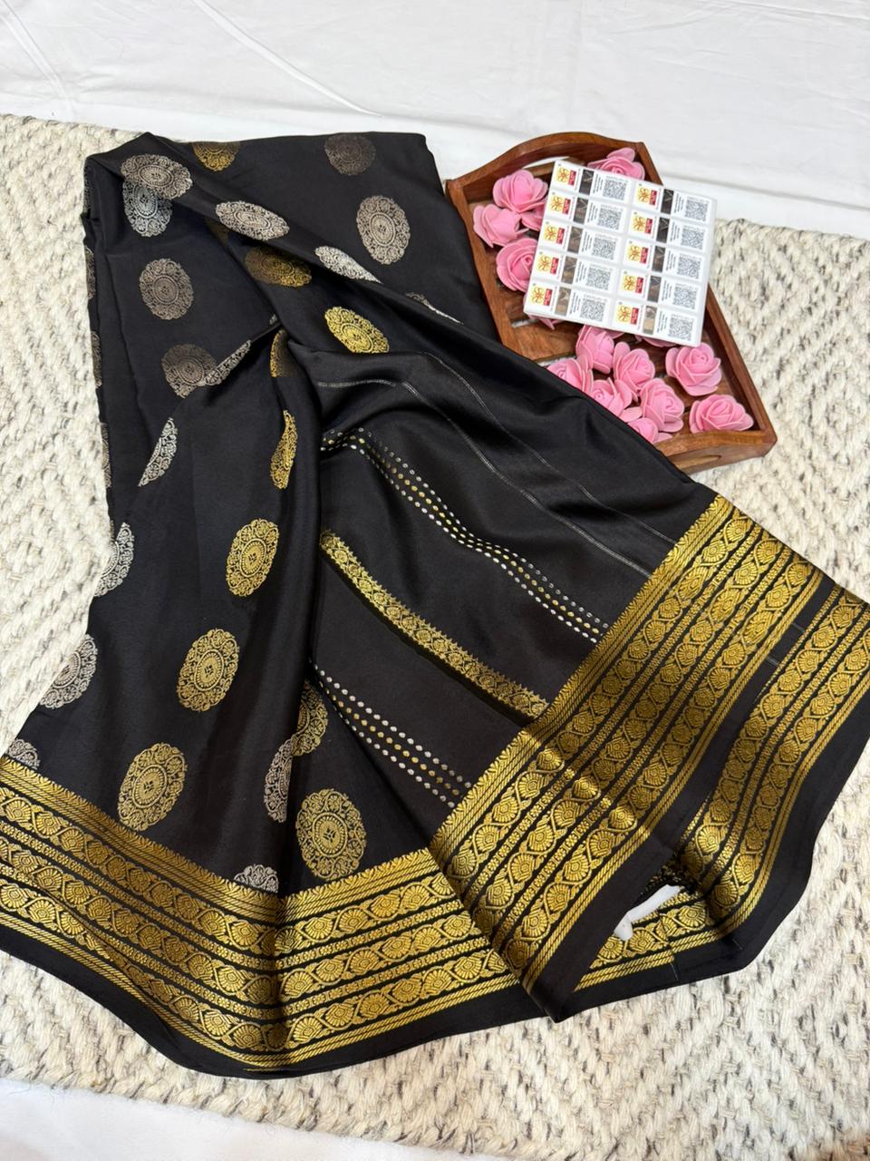 Mysore silk sarees Butta pattern