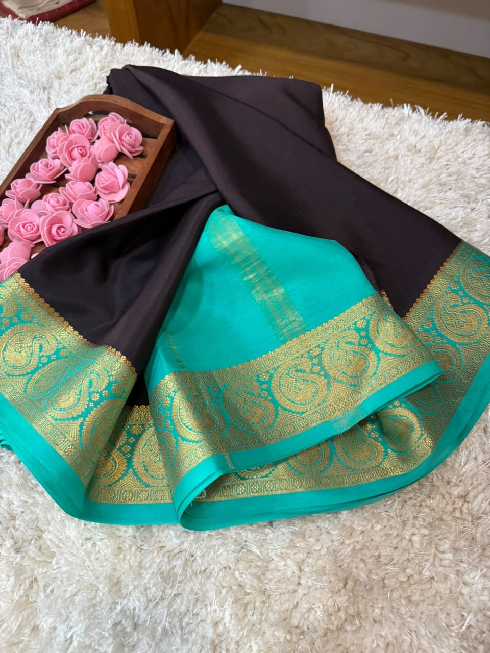 Mysore silk sarees contrast pattern