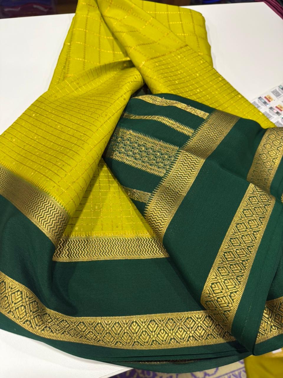 Checks pattern with rich Pallu