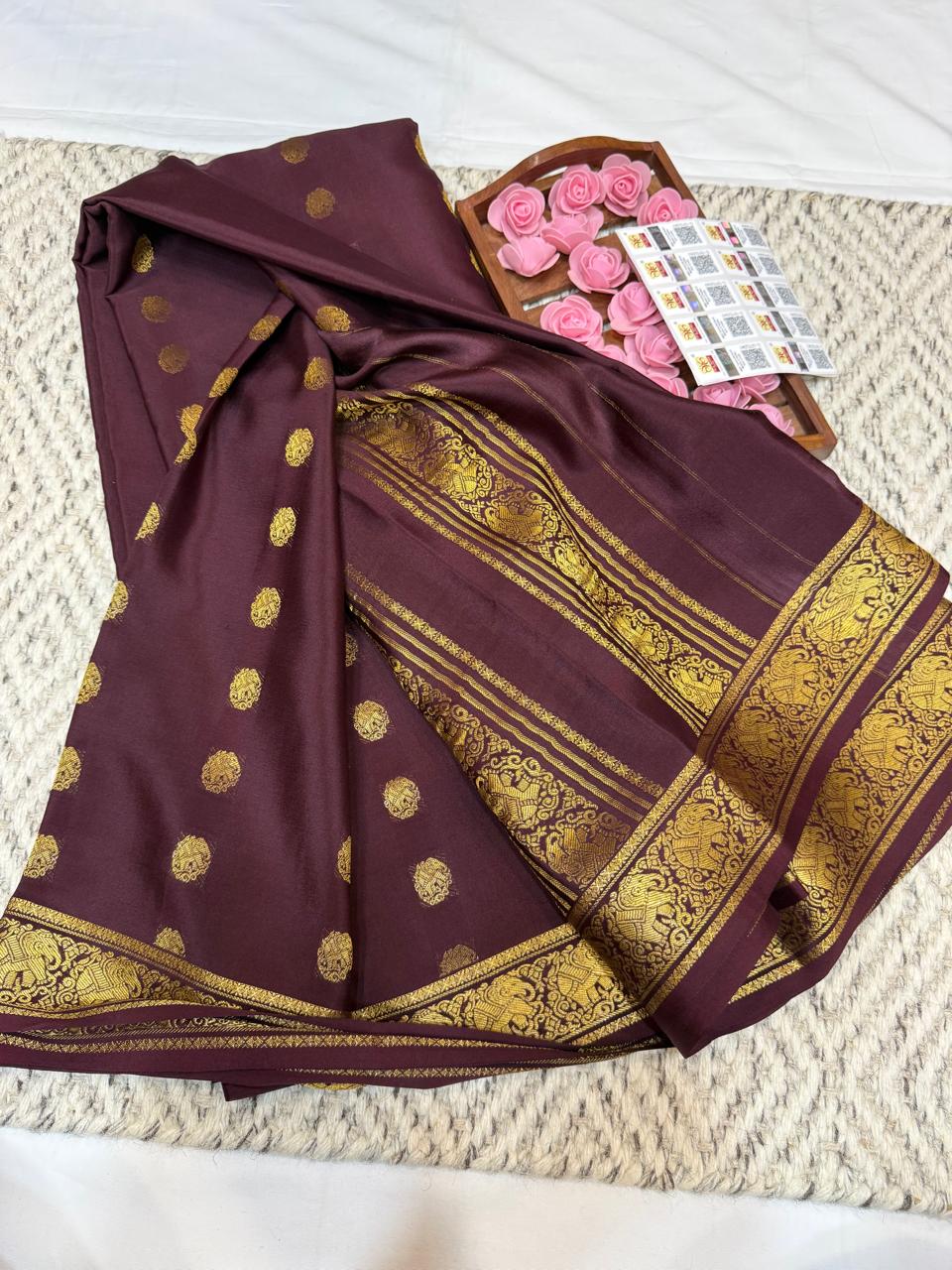 Mysore silk sarees Butta pattern