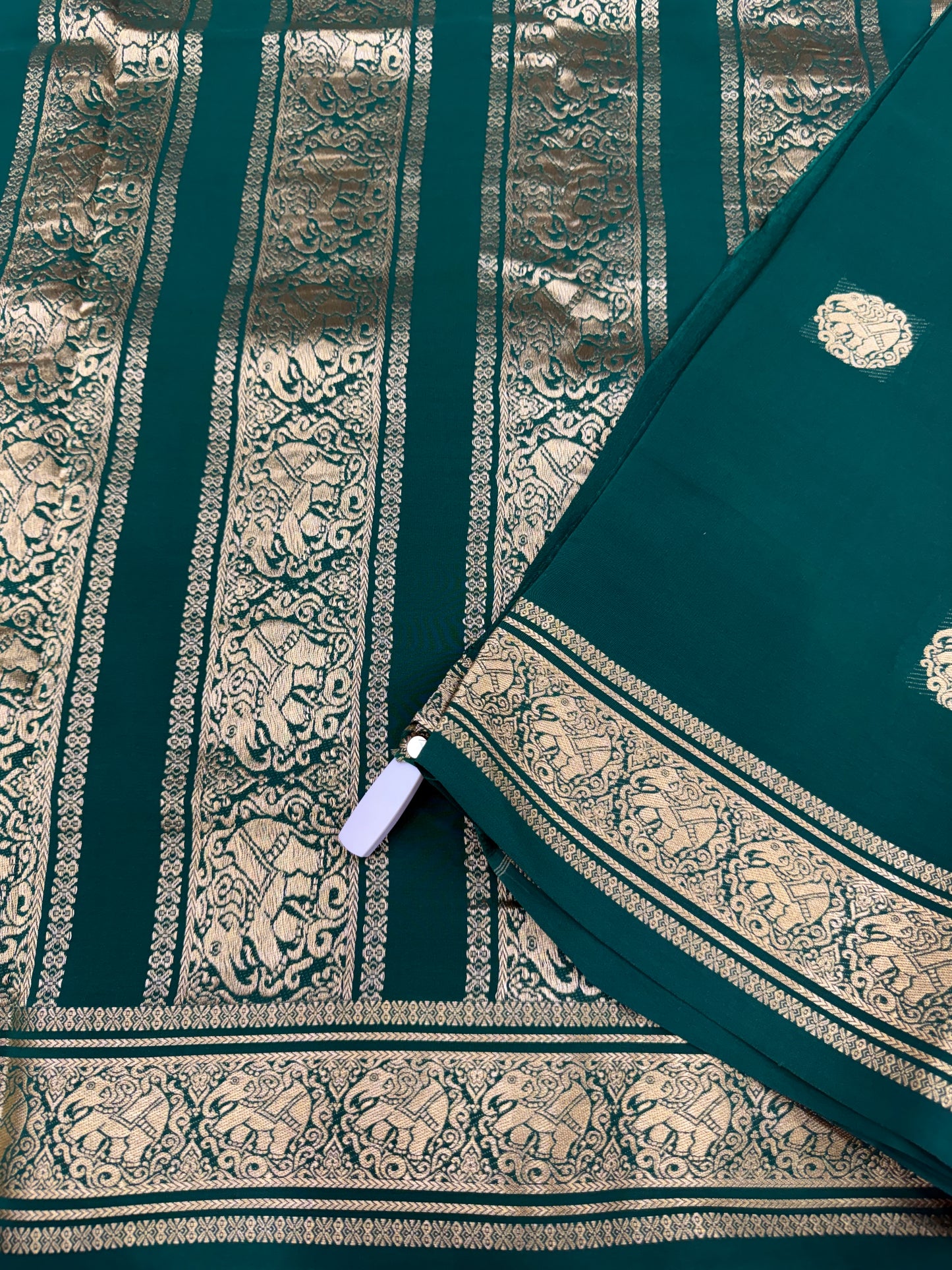 Pure zari elephant Butta