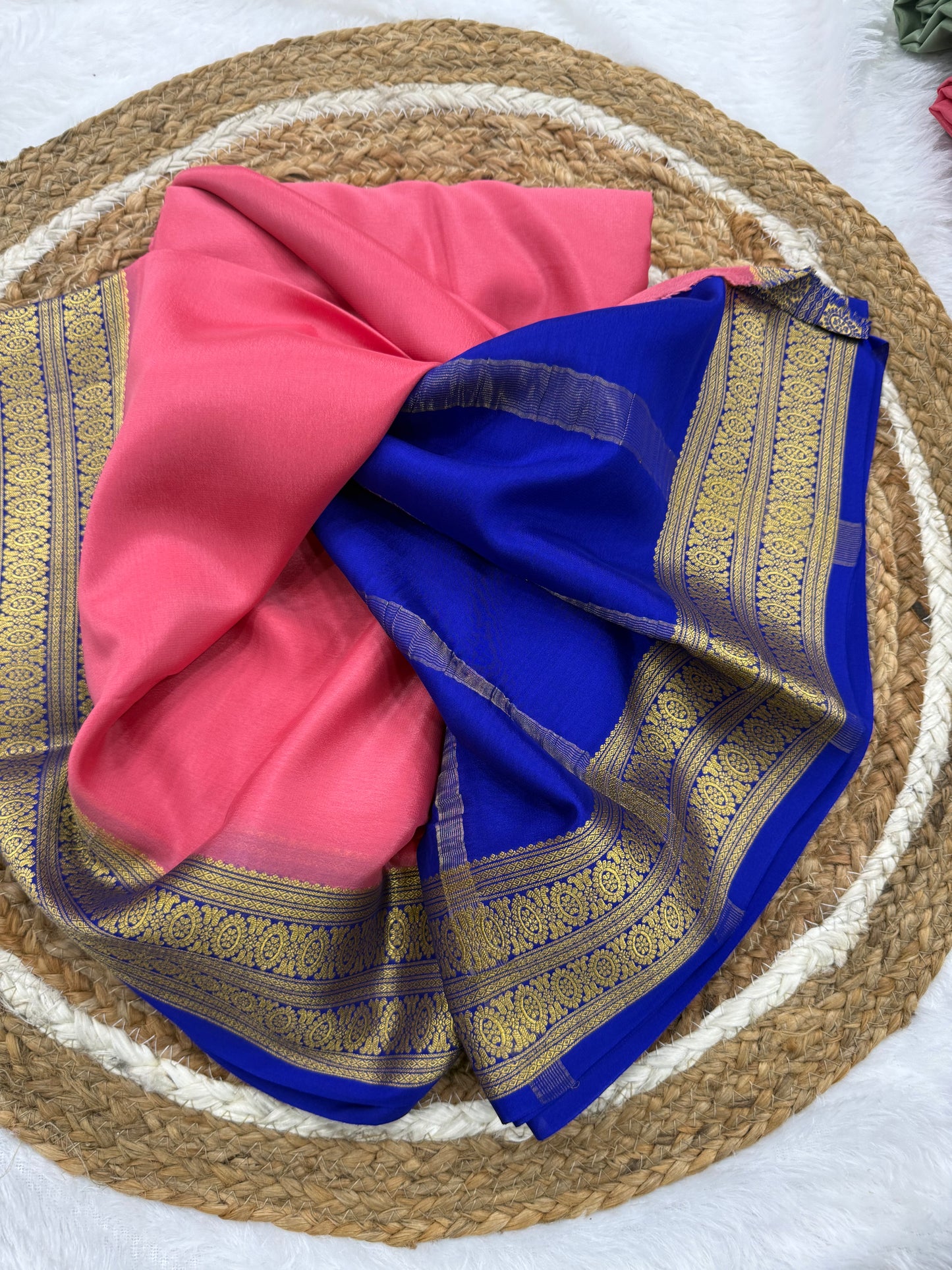 Contrast thick border
