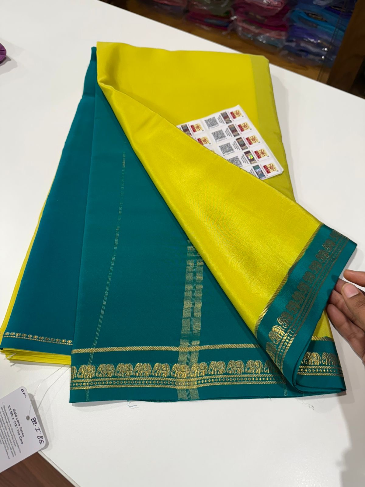 Pure Zari elephant contrast border