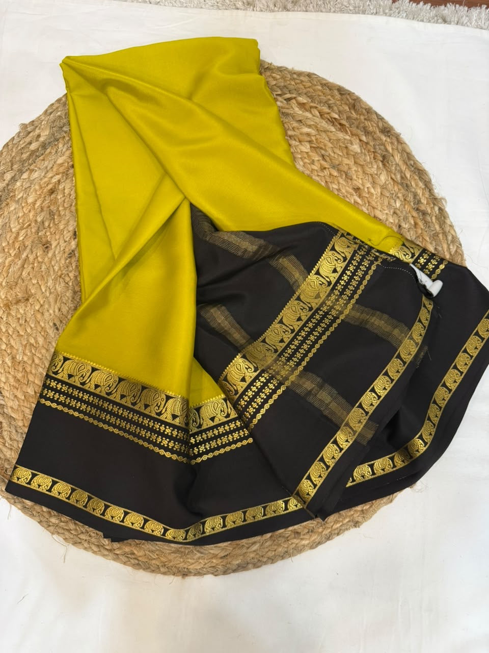 Mysore silk sarees contrast pattern
