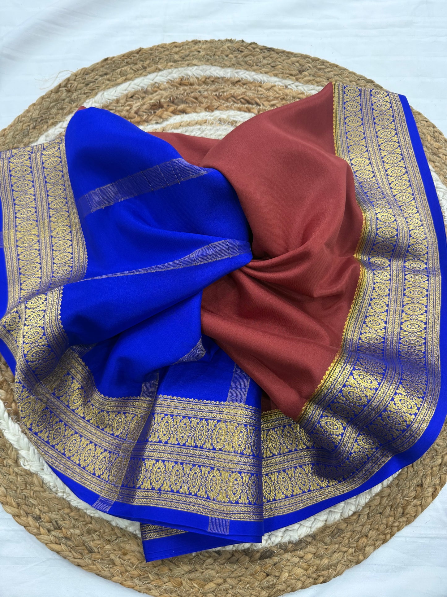Contrast thick border