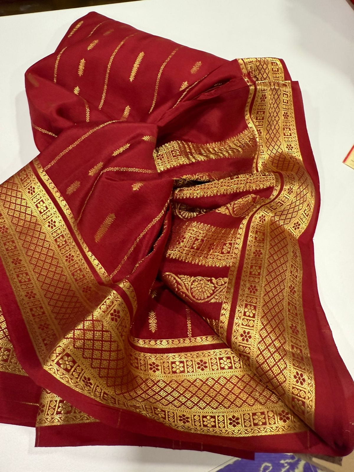 ๐All over saree zari consumption with beautiful color combination ๐