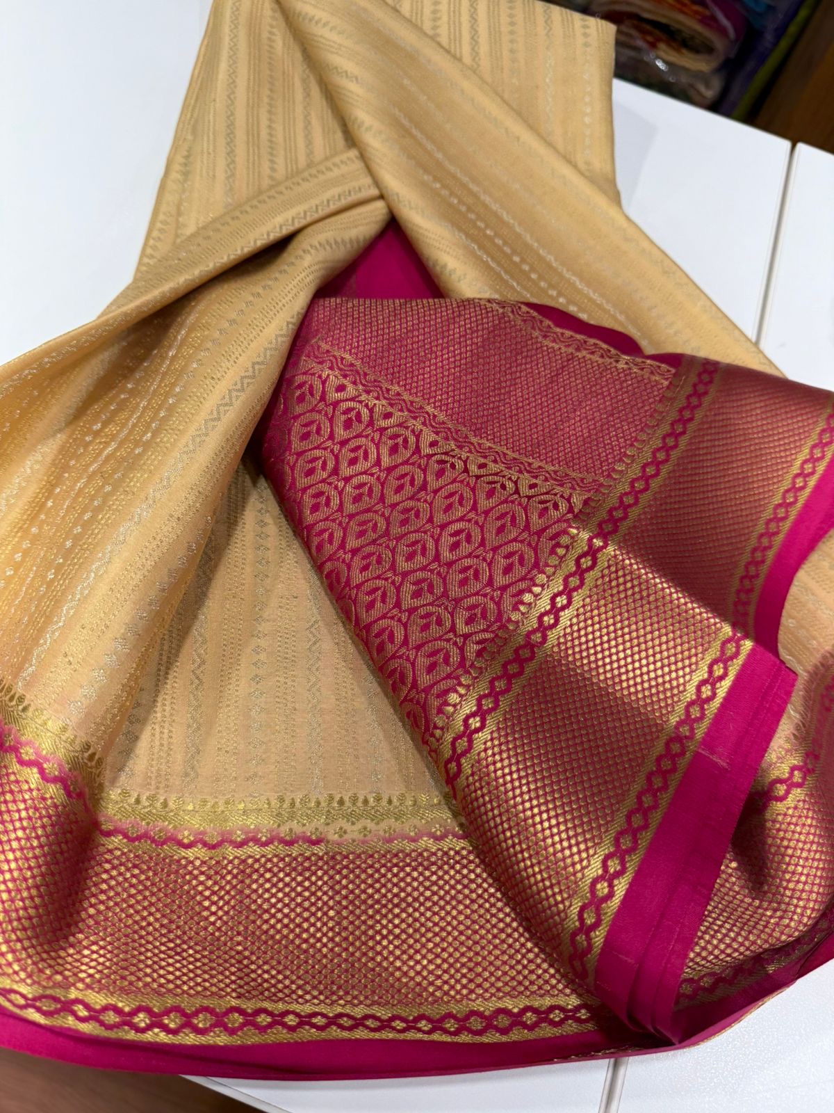 ๐All over saree zari consumption with beautiful color combination ๐