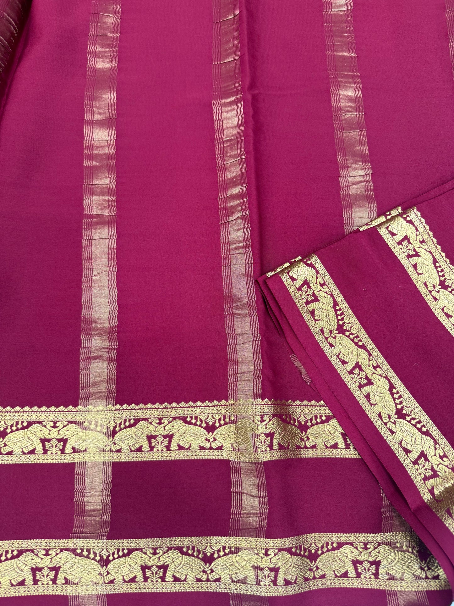 Elephant bentex border