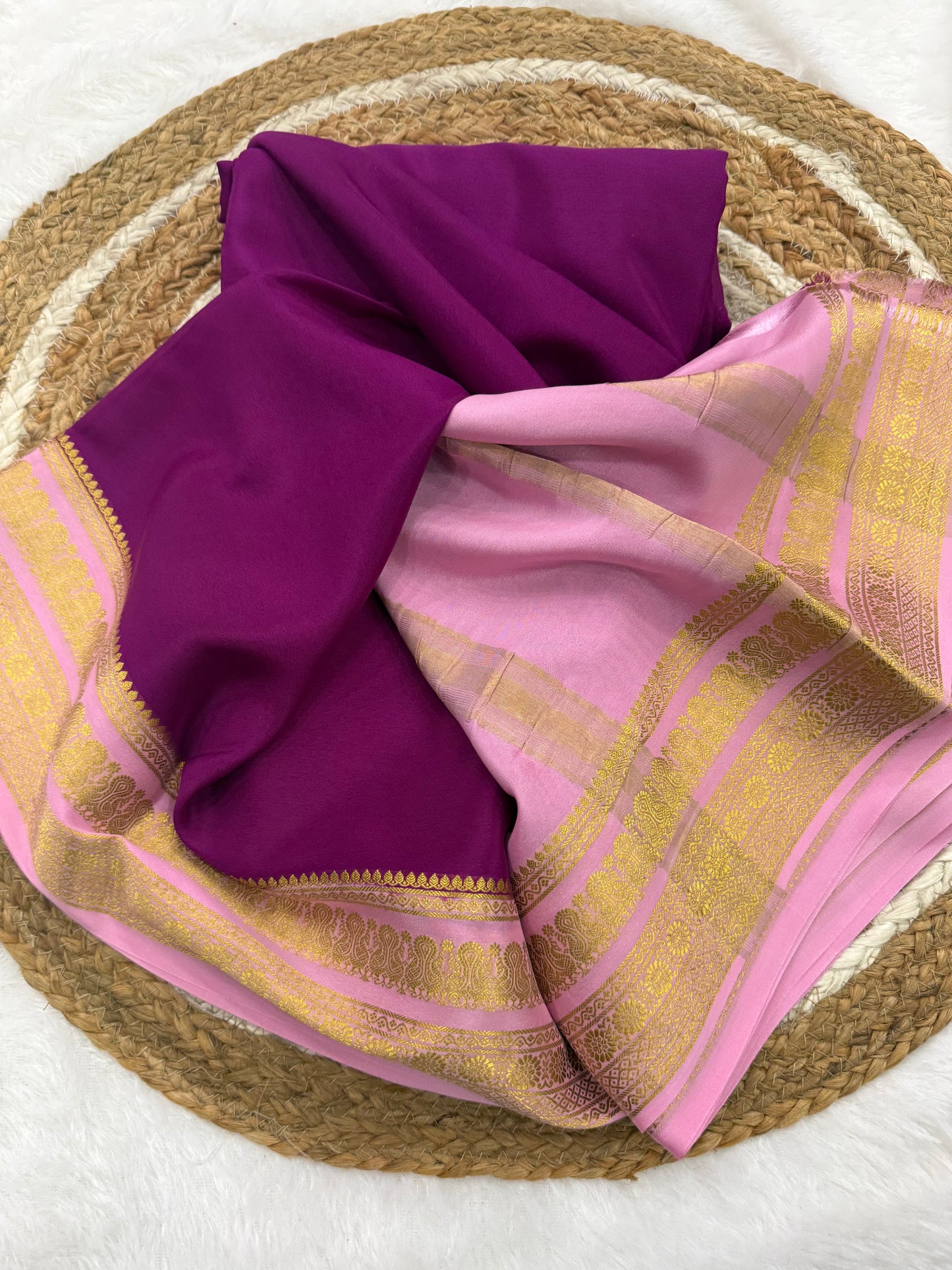Contrast thick border