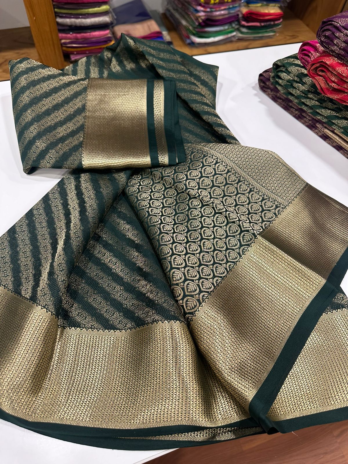 Pure brocade Mysore silk sarees with 120 grm thickness with rich pallu