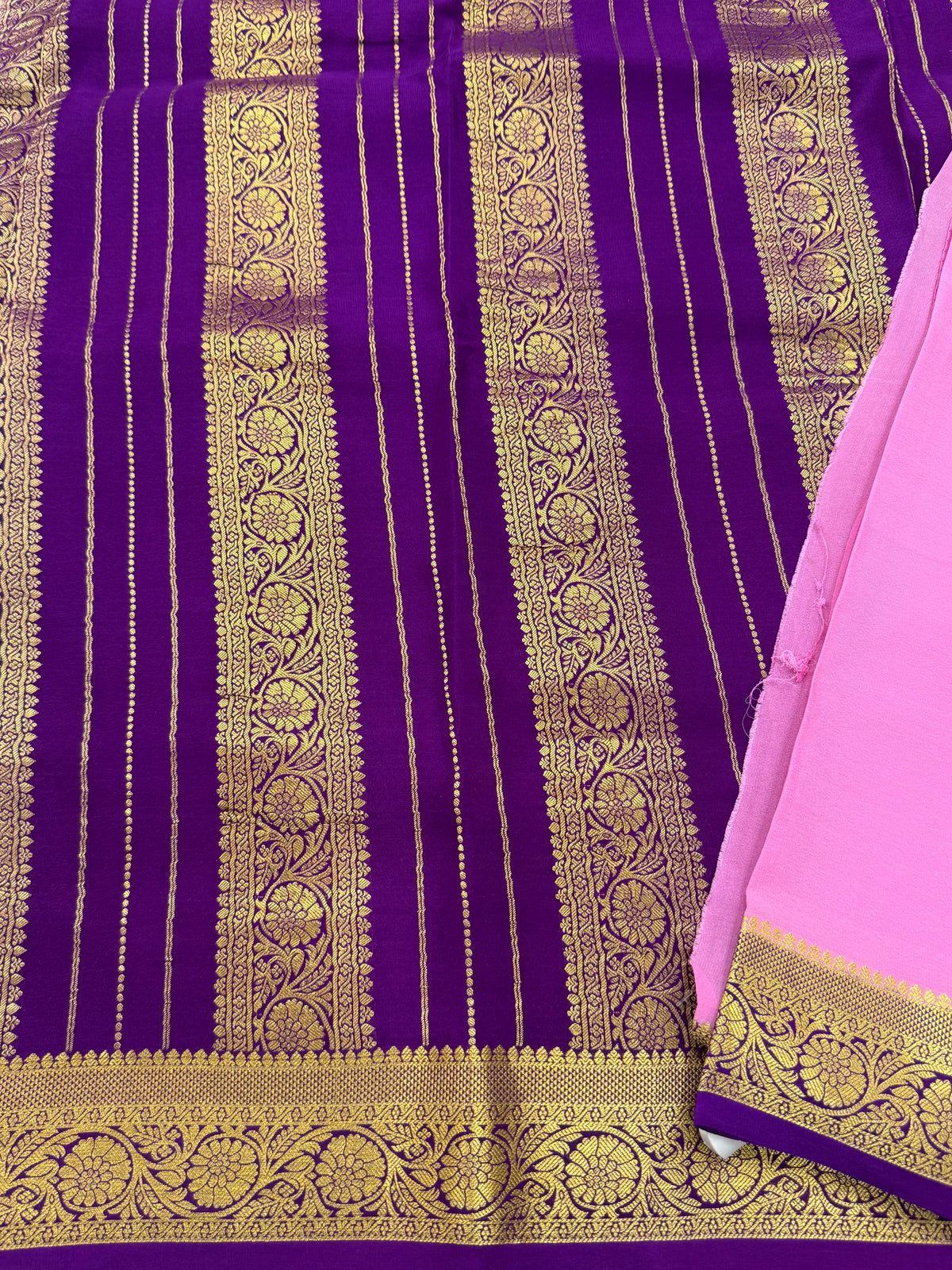 Gold lace & CSS Zari