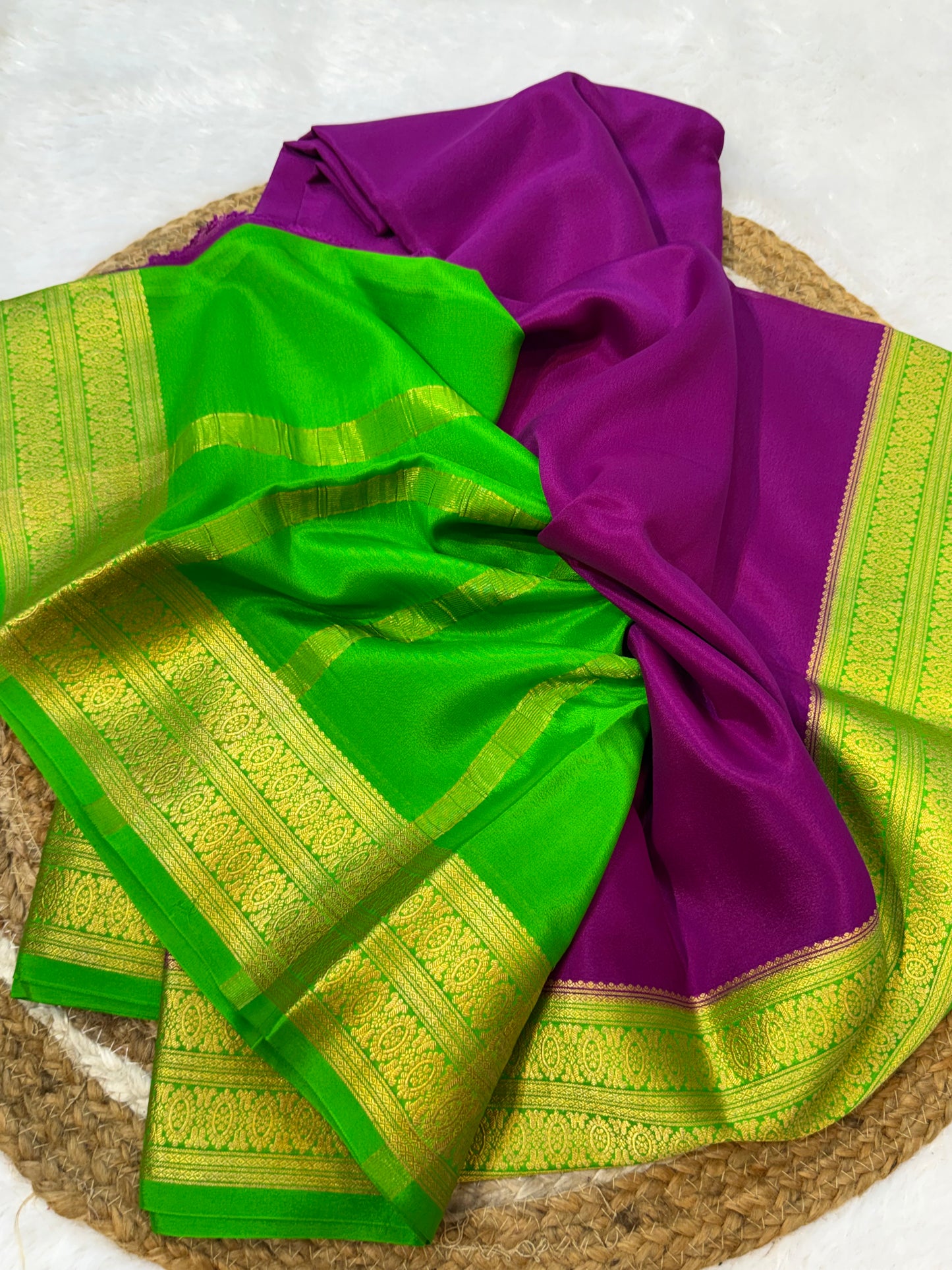 Contrast thick border sarees