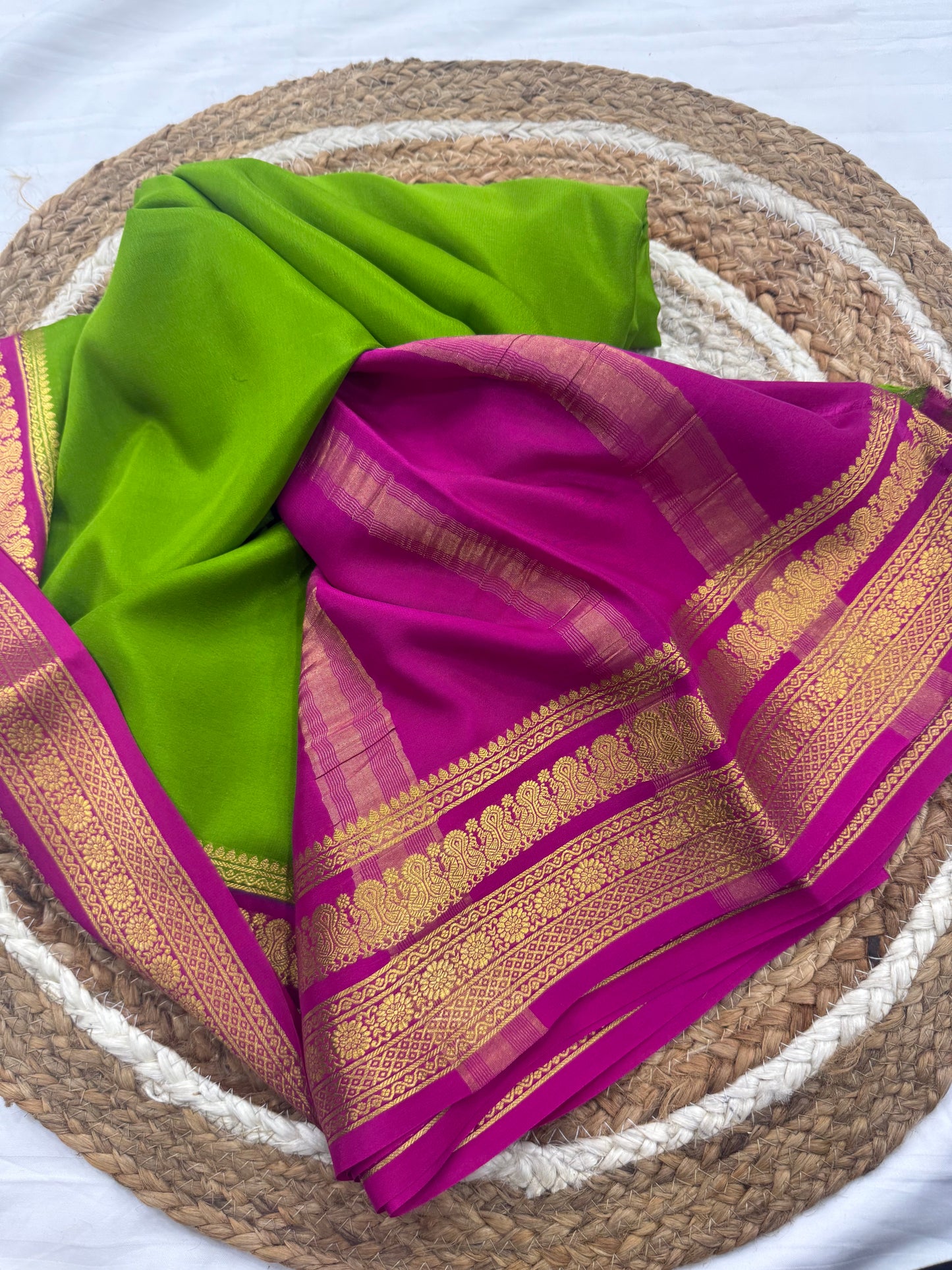 Contrast thick border