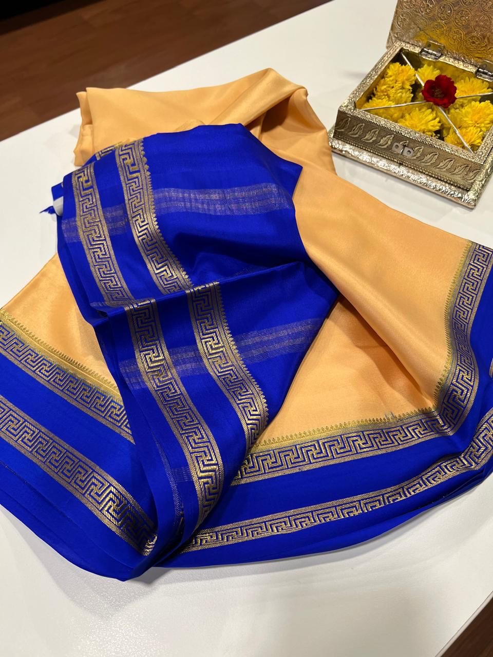 Exclusive pattern mysore silk sarees with elegant color
