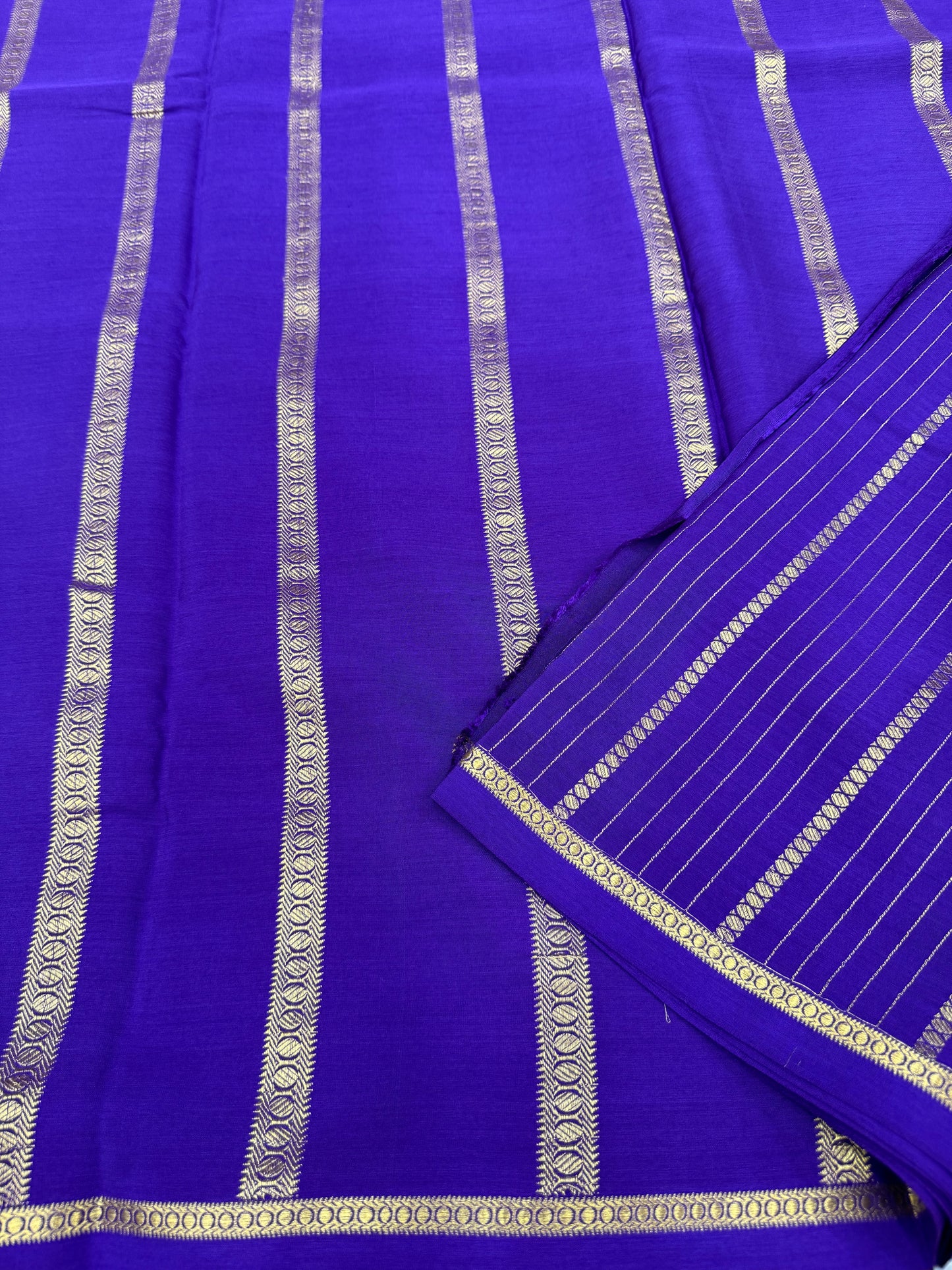 Pure zari lines