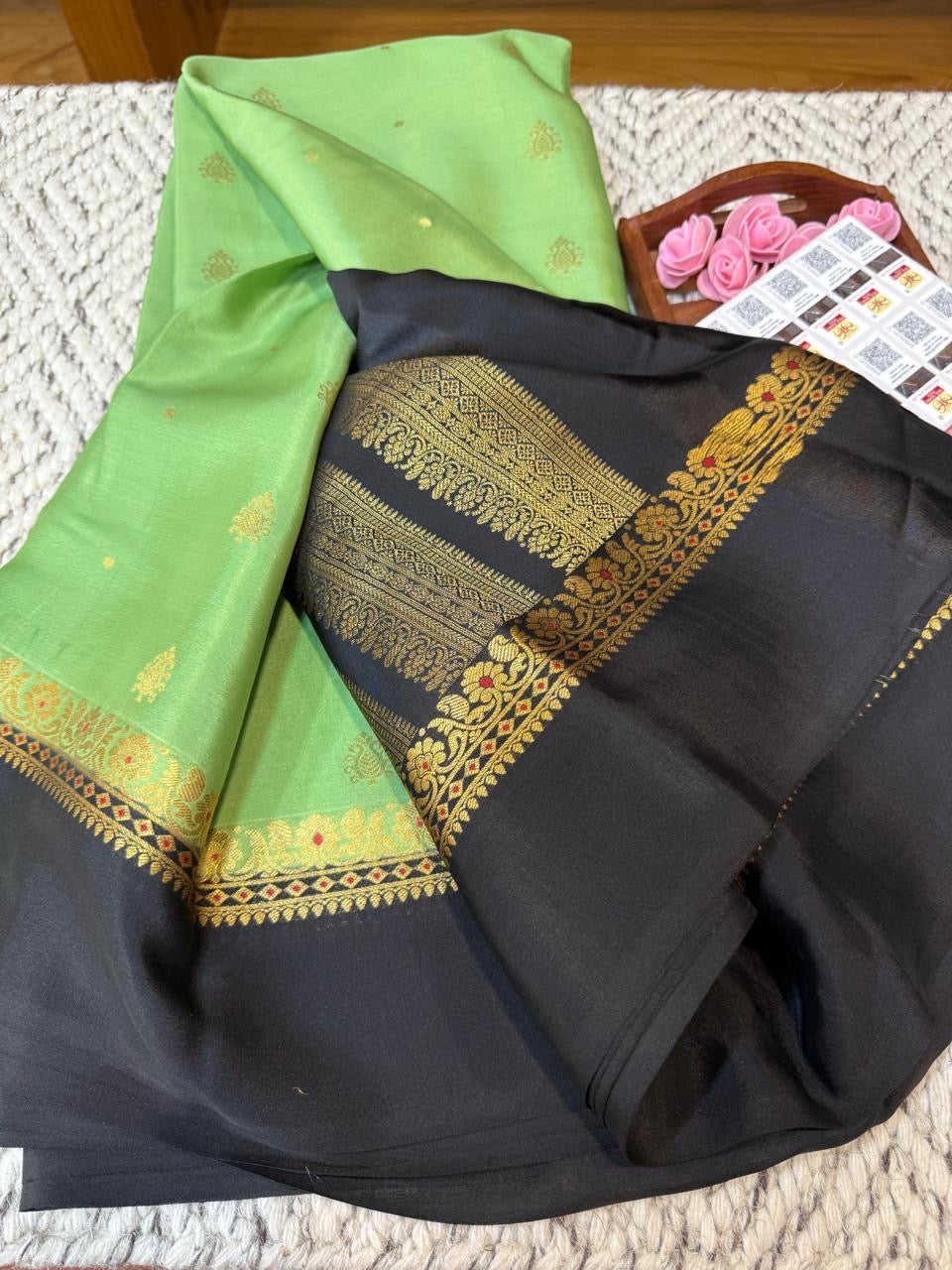 Mysore silk sarees Butta pattern