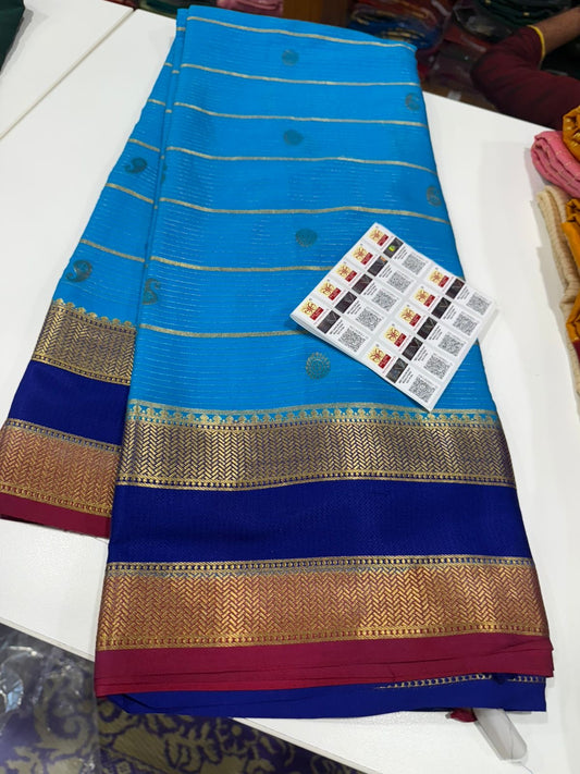 🧚🏻‍♀️ All exclusive pattern with beautiful colour 🧚🏻‍♀️