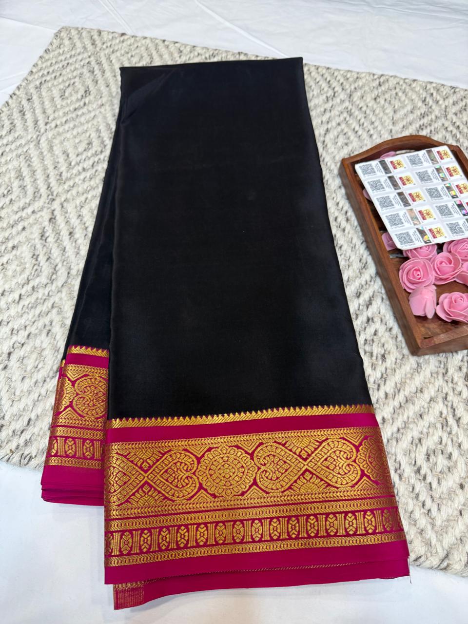 Mysore silk sarees contrast pattern