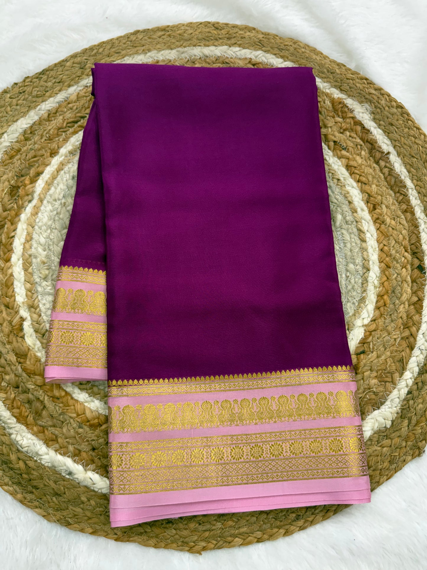 Contrast thick border