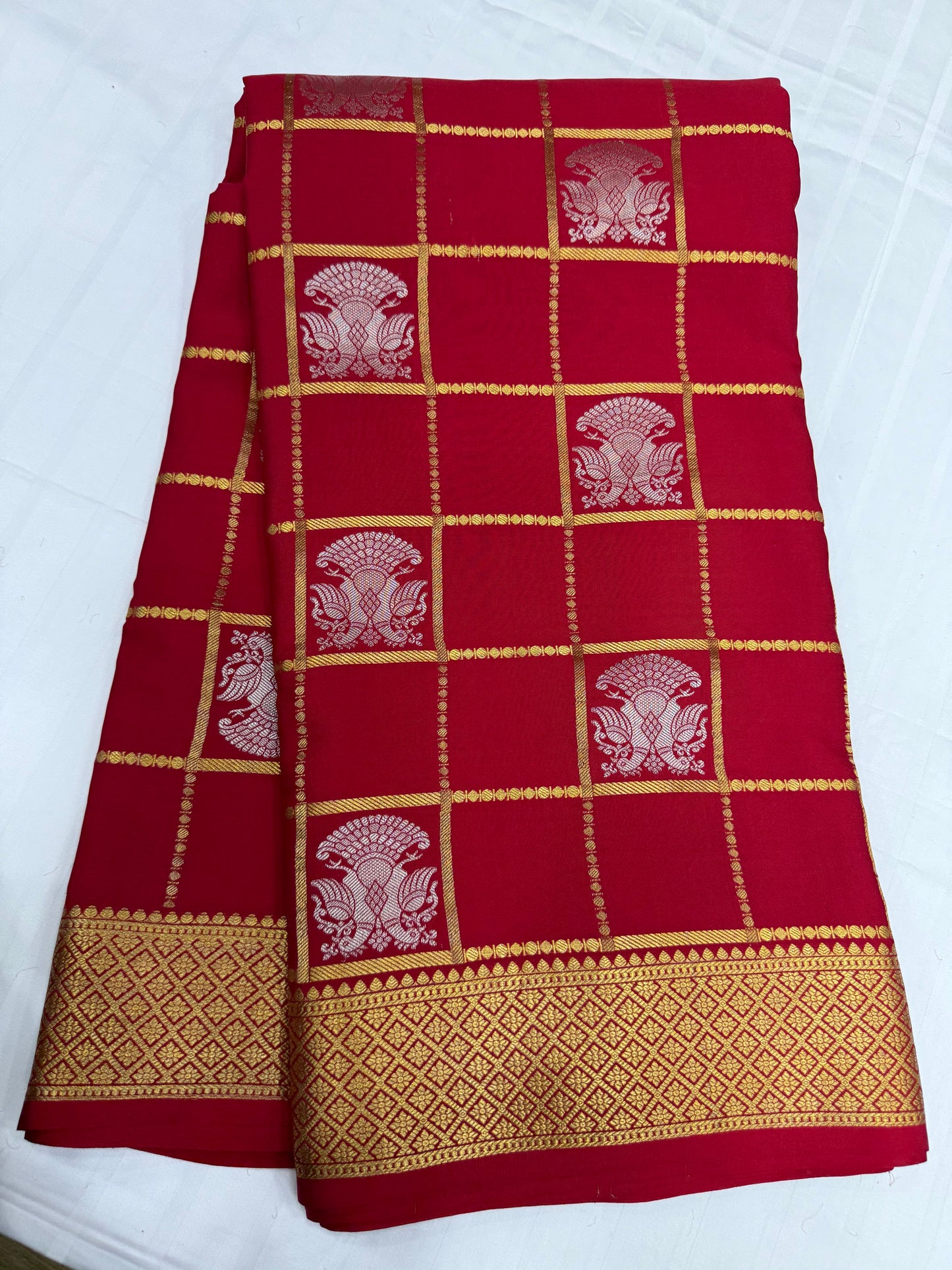 Gandaberunda motif checks