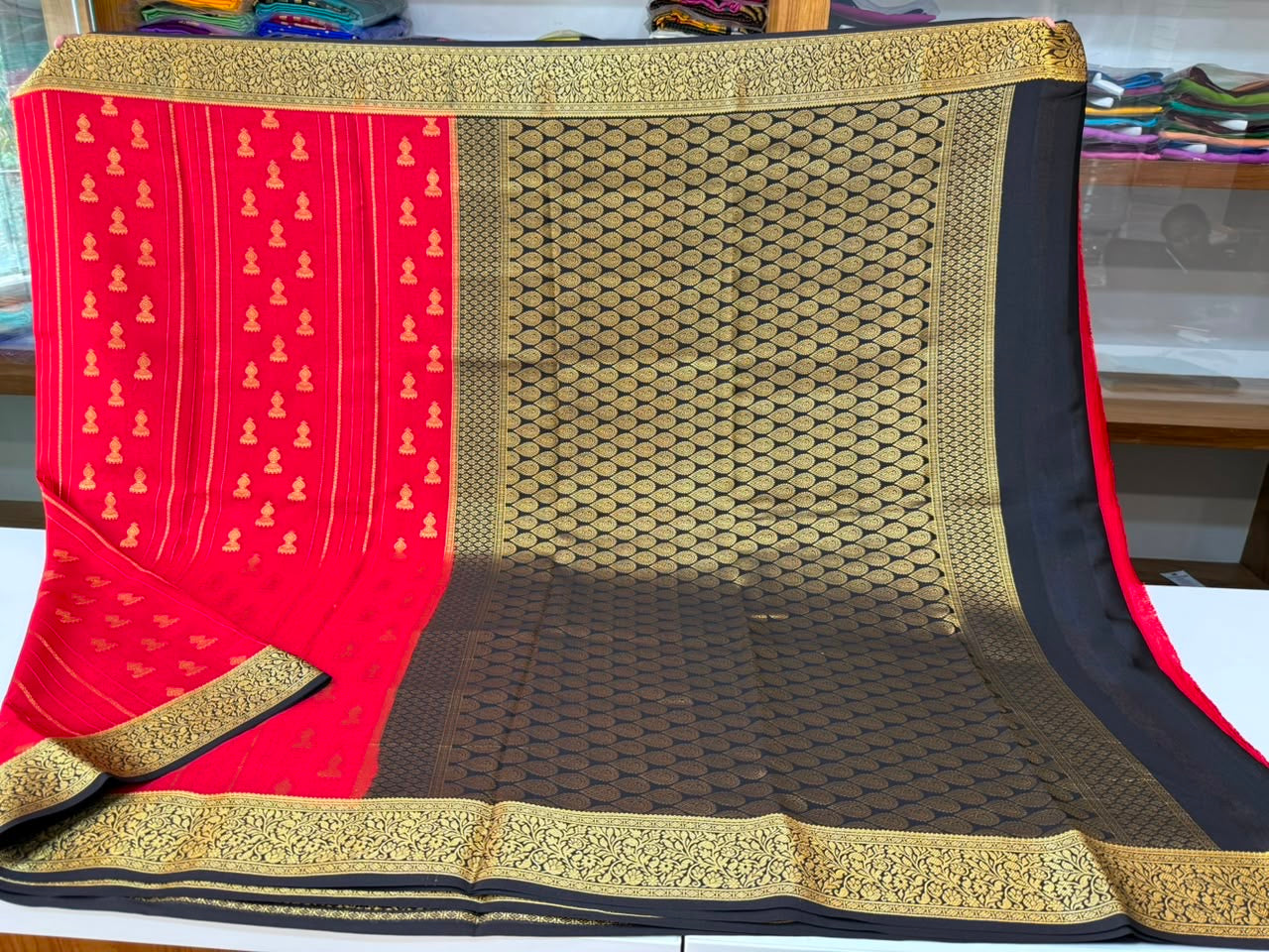 Mysore silk sarees contrast pattern