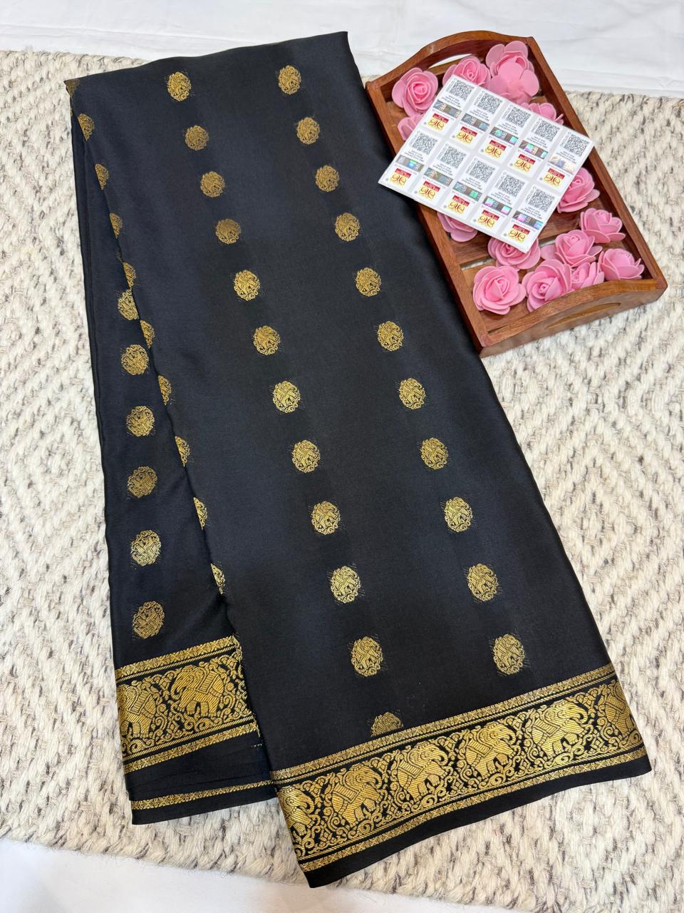 Mysore silk sarees Butta pattern