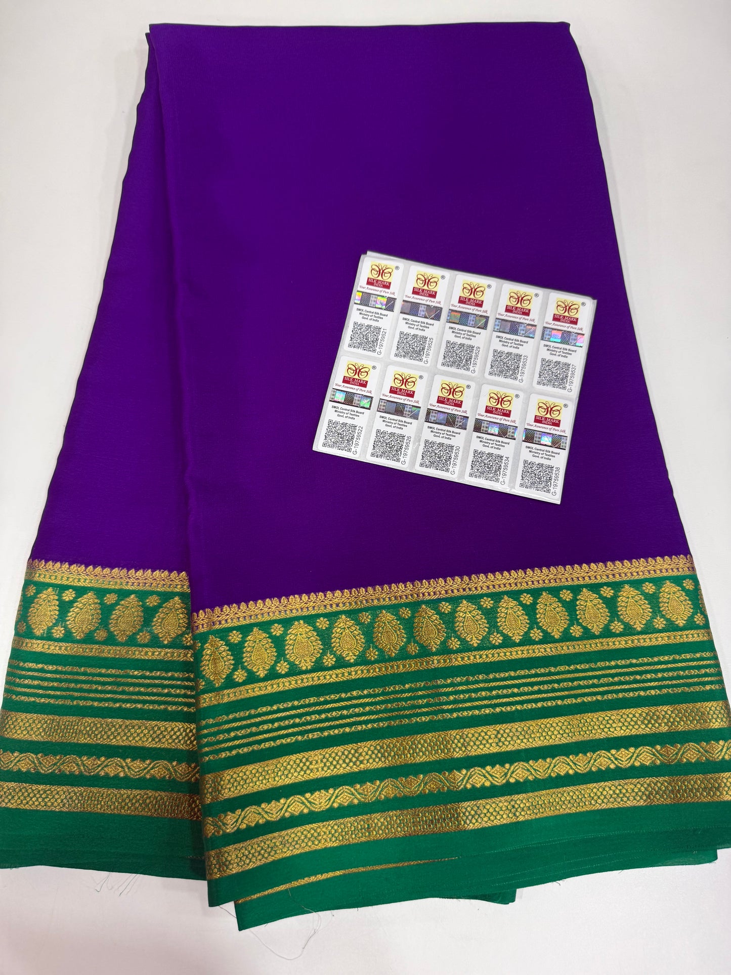 Thick border contrast sarees