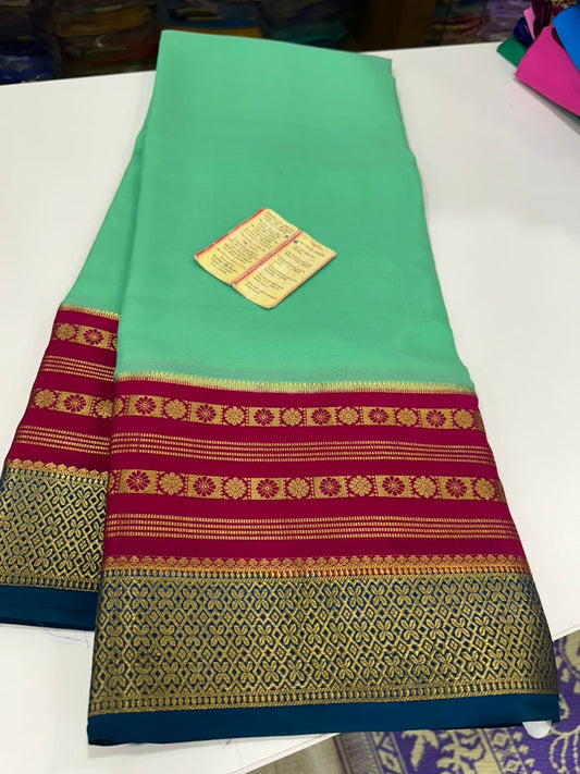 Traditional pattern with elegant border