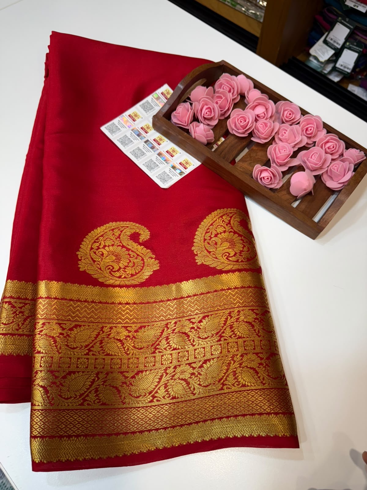 Mango motif peacock border with rich Pallu