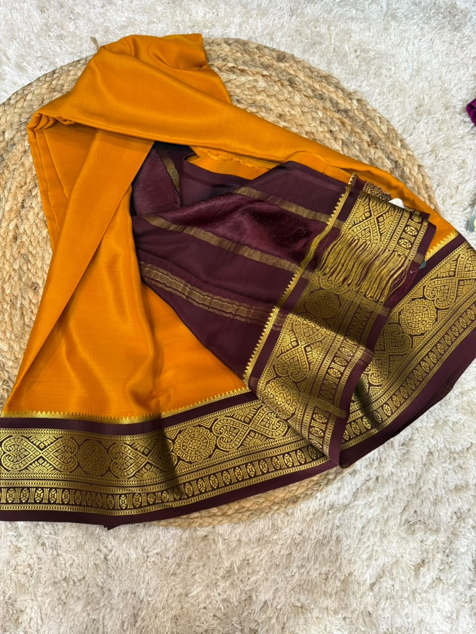 Mysore silk sarees contrast pattern