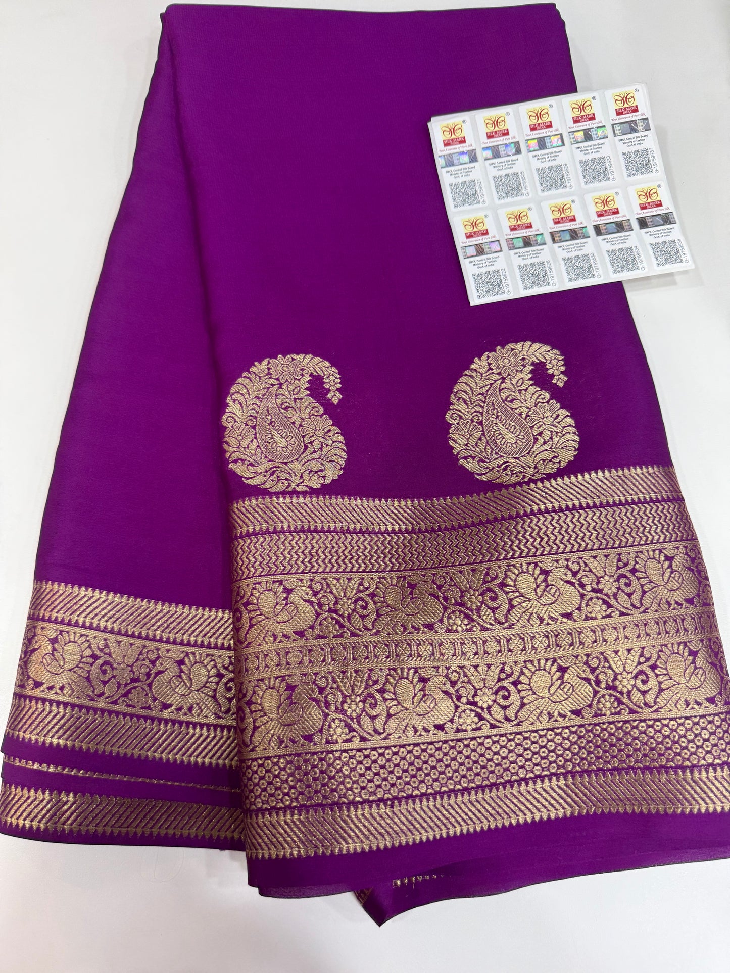 Mango motif peacock border with rich pallu