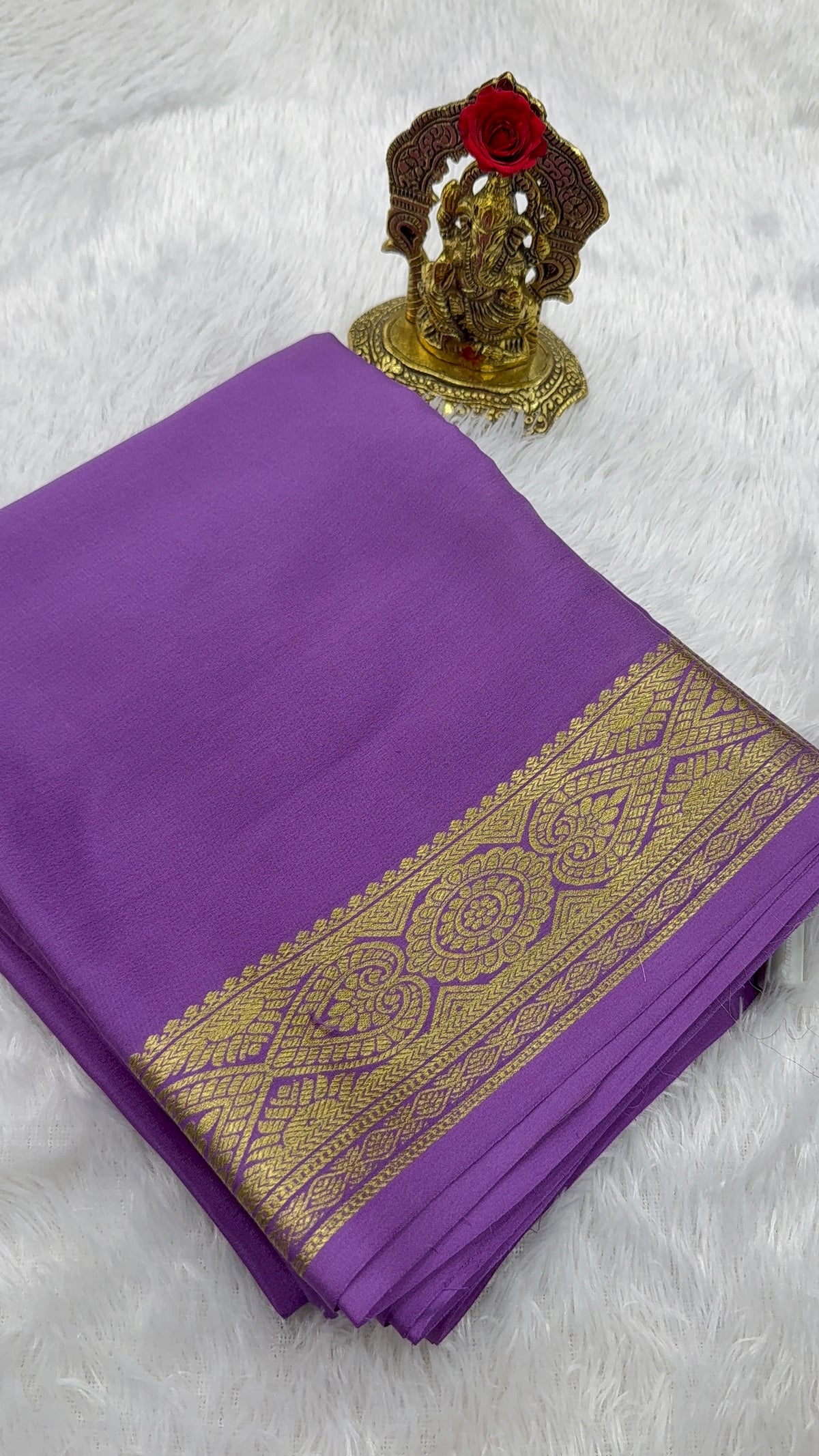 Traditional self border