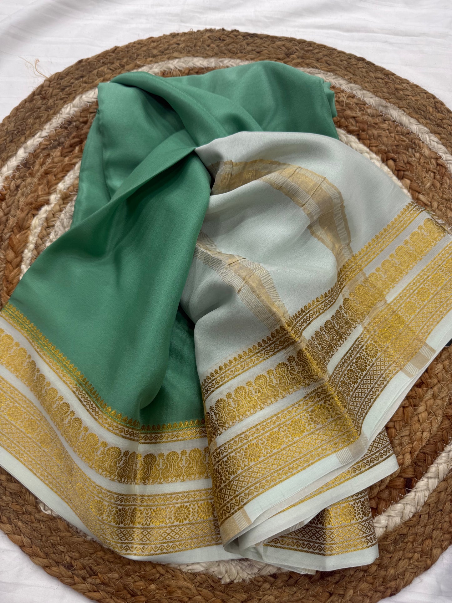 Thick border contrast saree