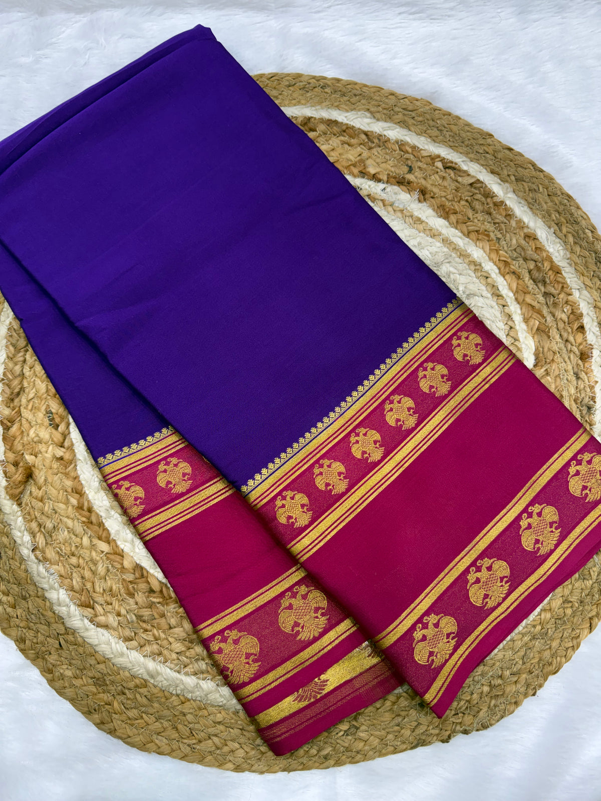 Contrast bentex border