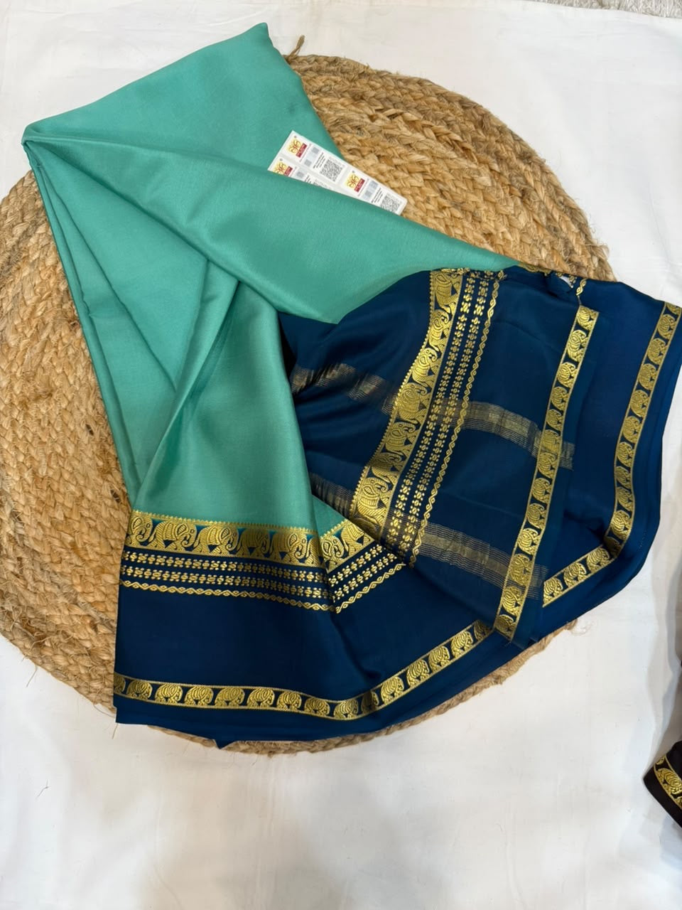 Mysore silk sarees contrast pattern