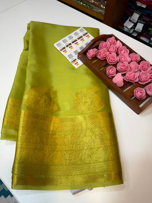 Mango motif peacock border with rich Pallu