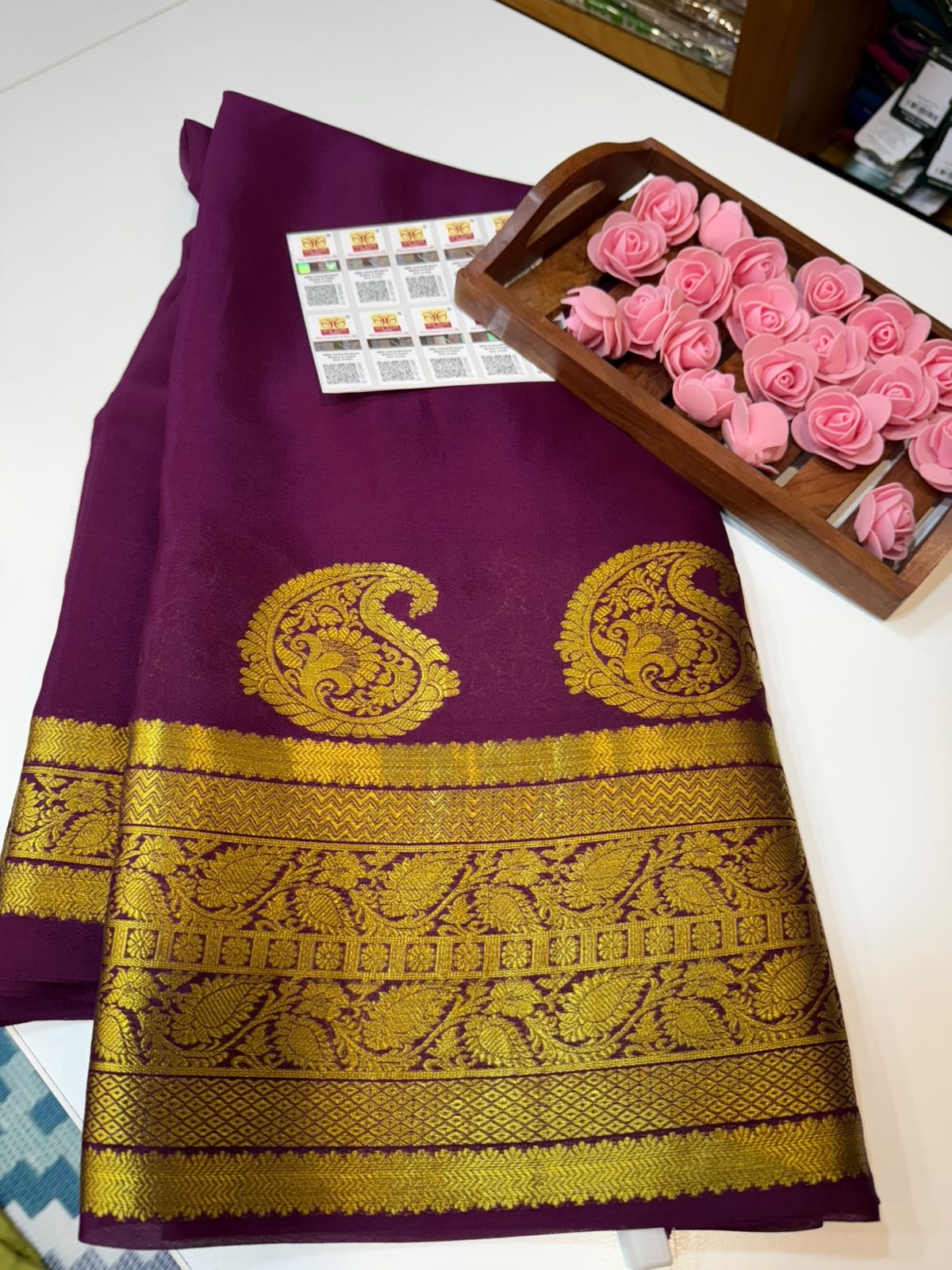 Mango motif peacock border with rich Pallu