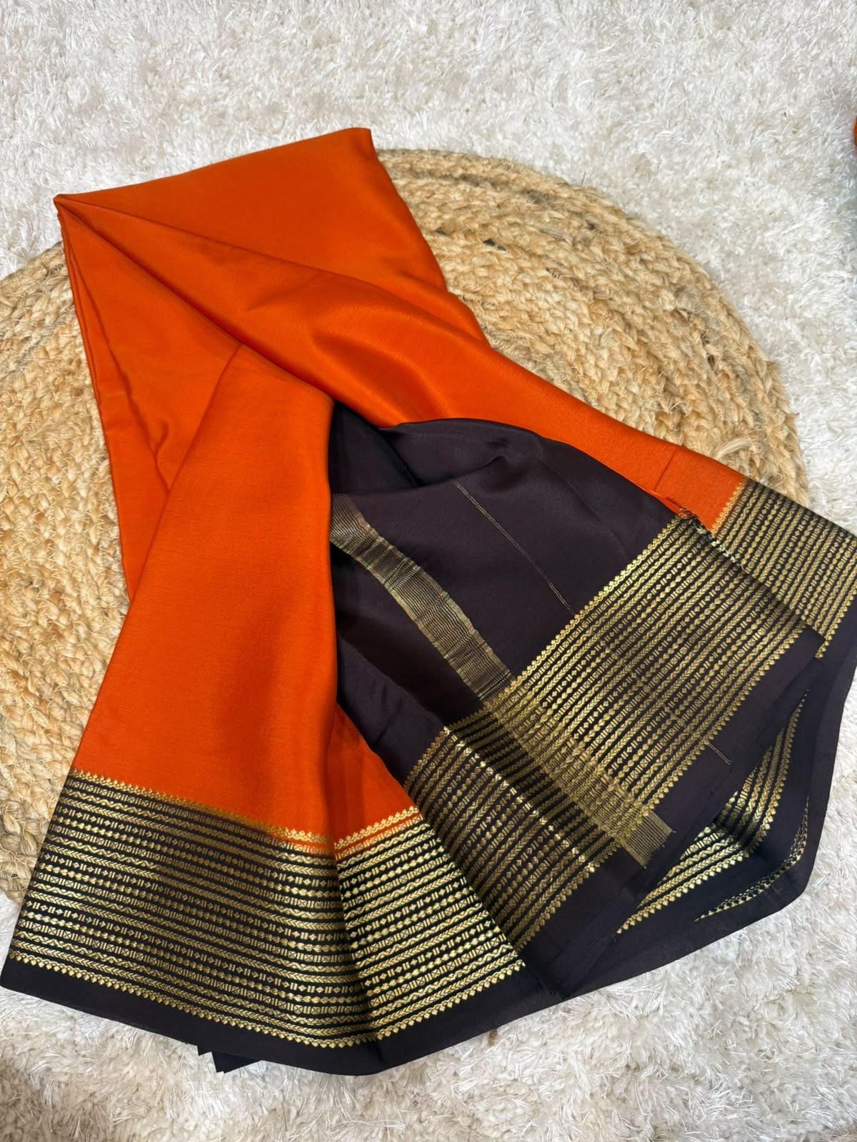 Mysore silk sarees contrast pattern